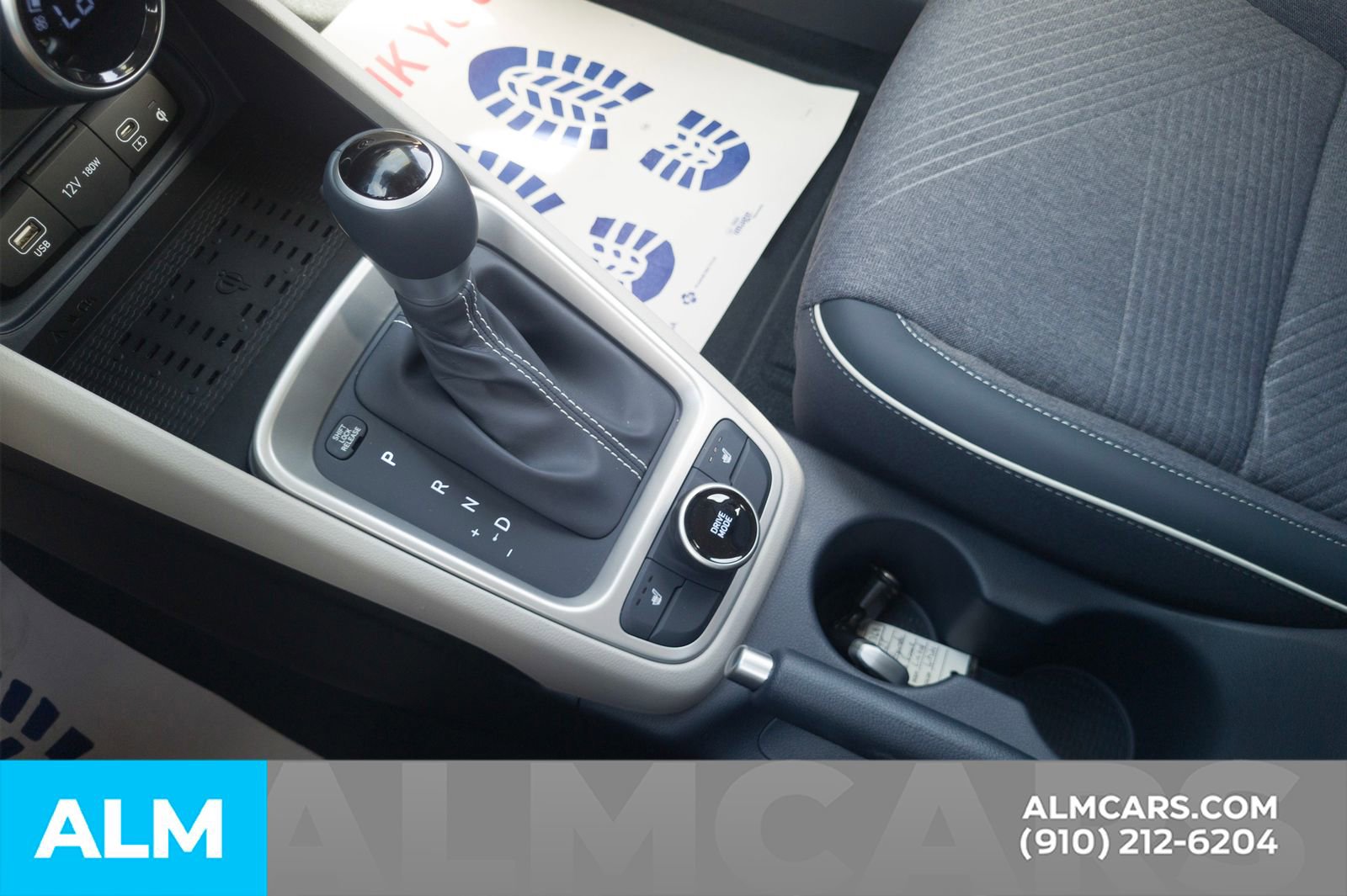 Certified 2025 Hyundai Venue Limited image 24