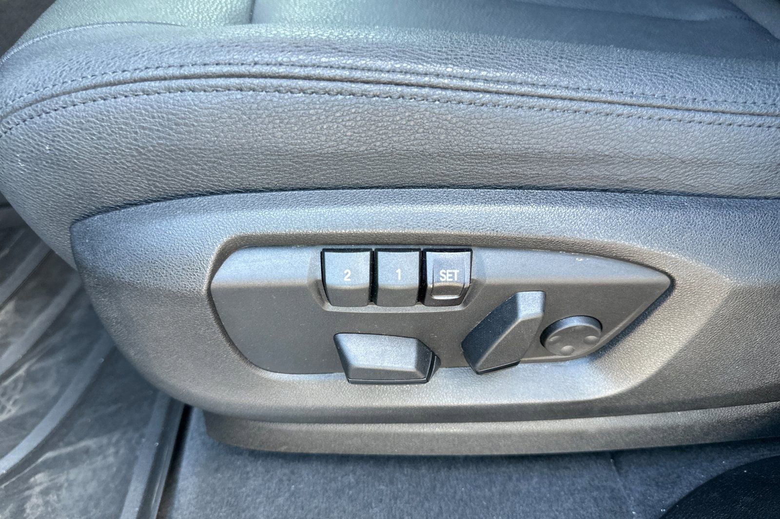 Used 2018 BMW X5 sDrive35i image 12