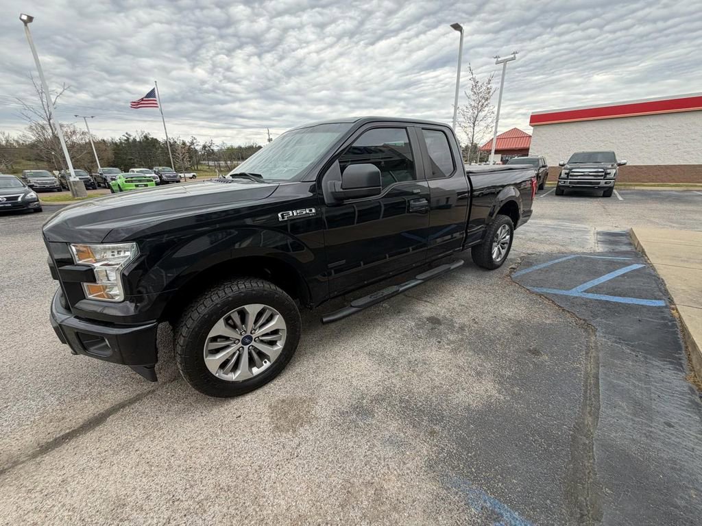 Used 2017 Ford F150 XL w/ Equipment Group 101A Mid image 3