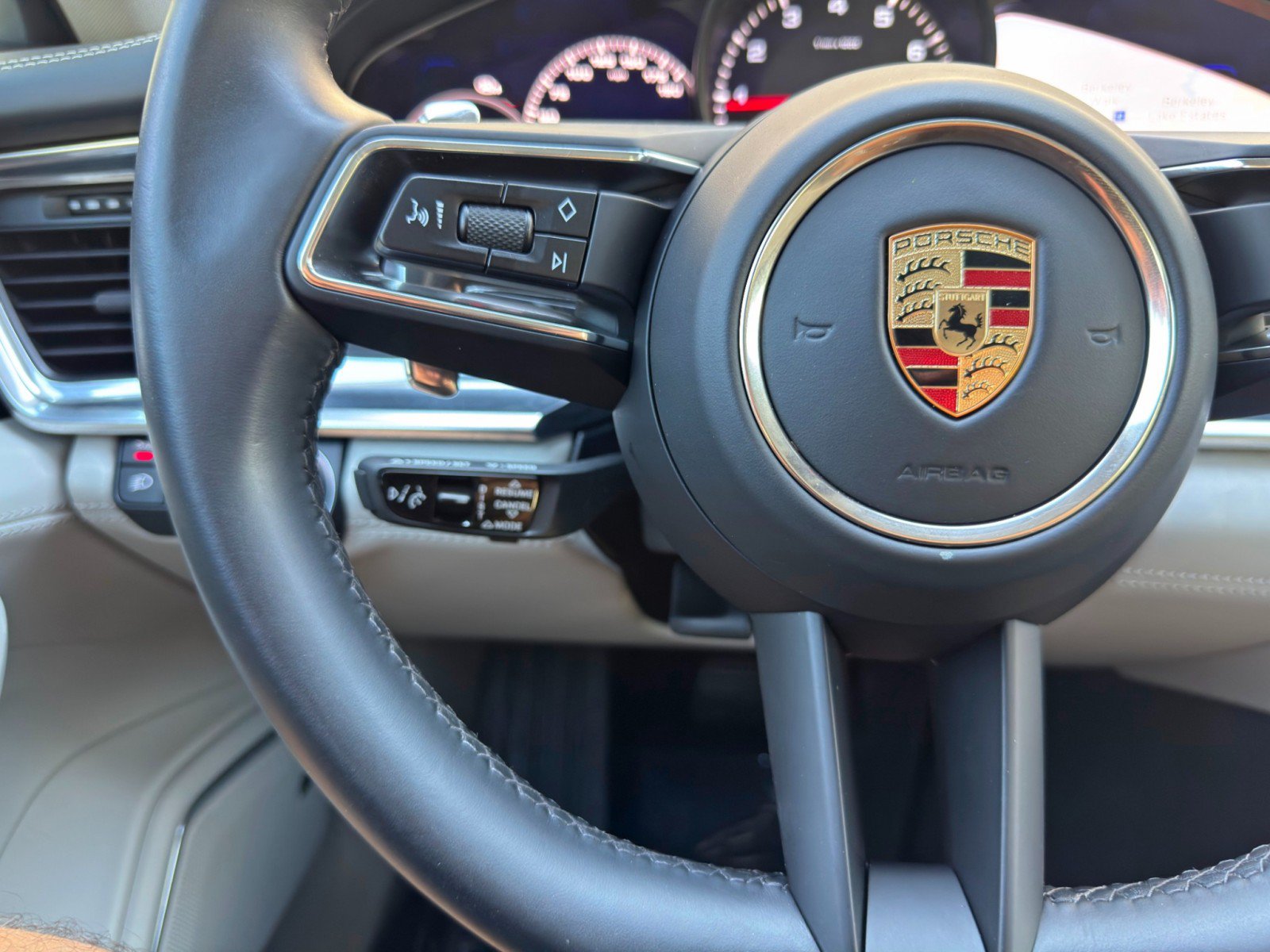 Used 2023 Porsche Panamera Platinum Edition RWD image 22
