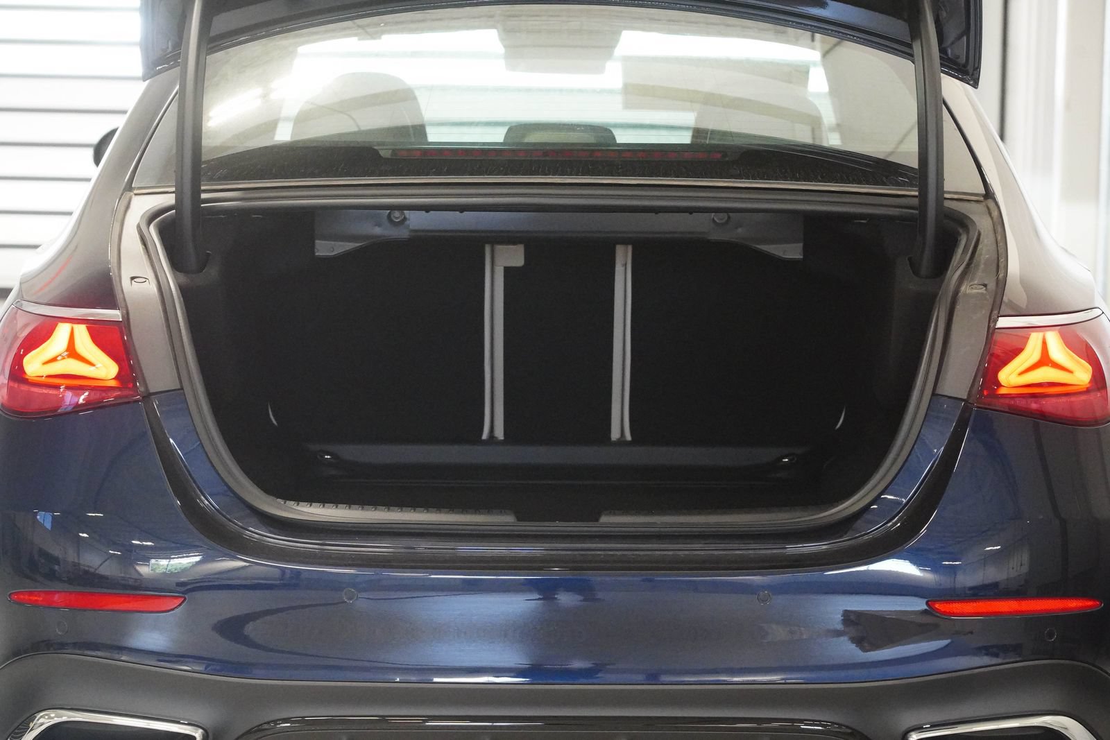 New 2026 Mercedes-Benz E 350 4MATIC Sedan image 33