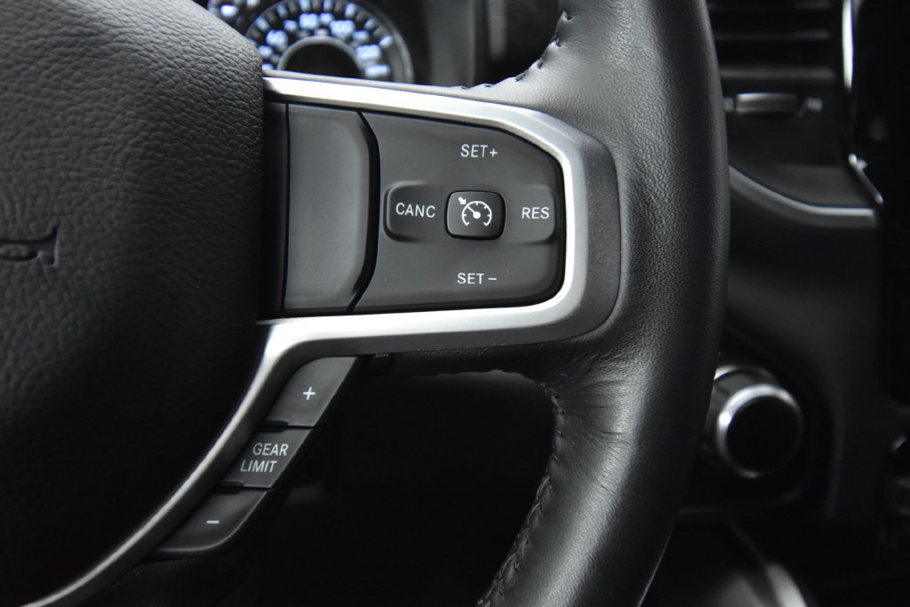 Used 2023 RAM 1500 Big Horn AWD/4WD image 30