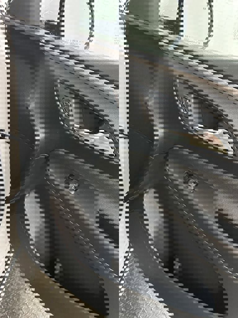 Used 2025 Buick Envista Avenir image 33