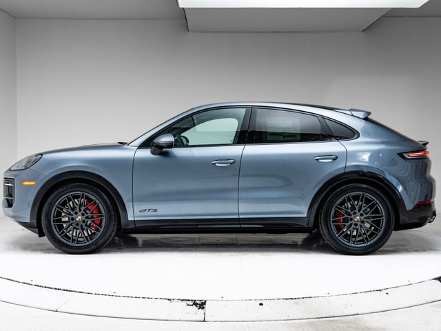 New 2026 Porsche Cayenne GTS image 2