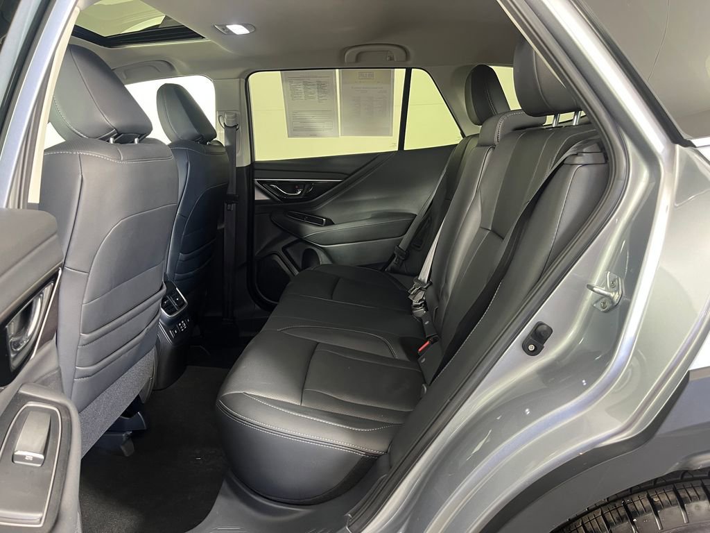 Used 2024 Subaru Outback Touring XT AWD/4WD image 13