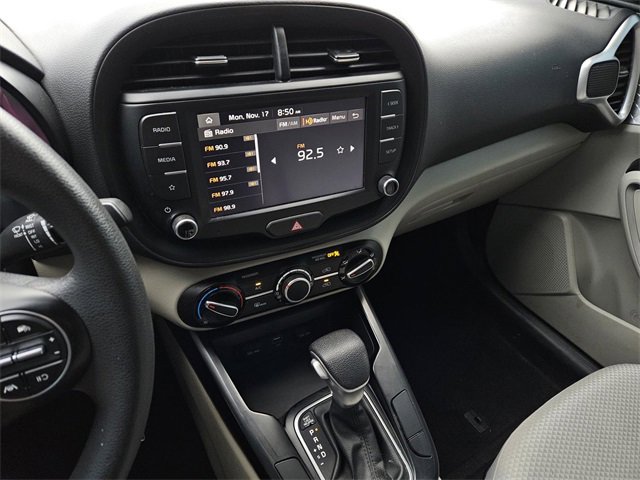 Certified 2023 Kia Soul LX w/ LX Technology Package image 18