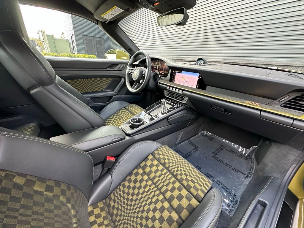 Certified 2026 Porsche 911 Carrera GTS image 39
