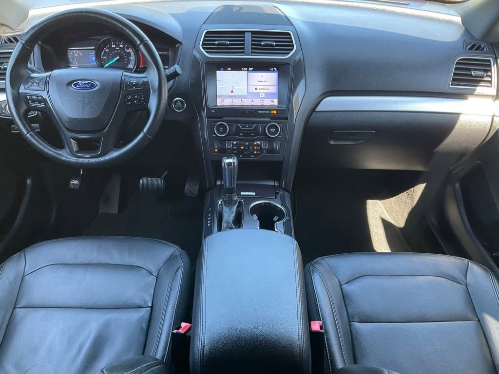 Used 2017 Ford Explorer XLT w/ Equipment Group 202A image 25