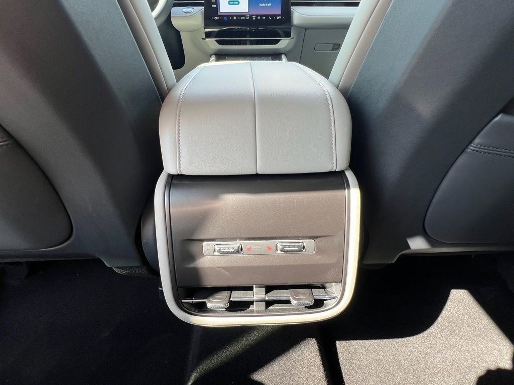 New 2026 Lincoln Nautilus Reserve w/ Jet Appearance Package AWD/4WD image 20