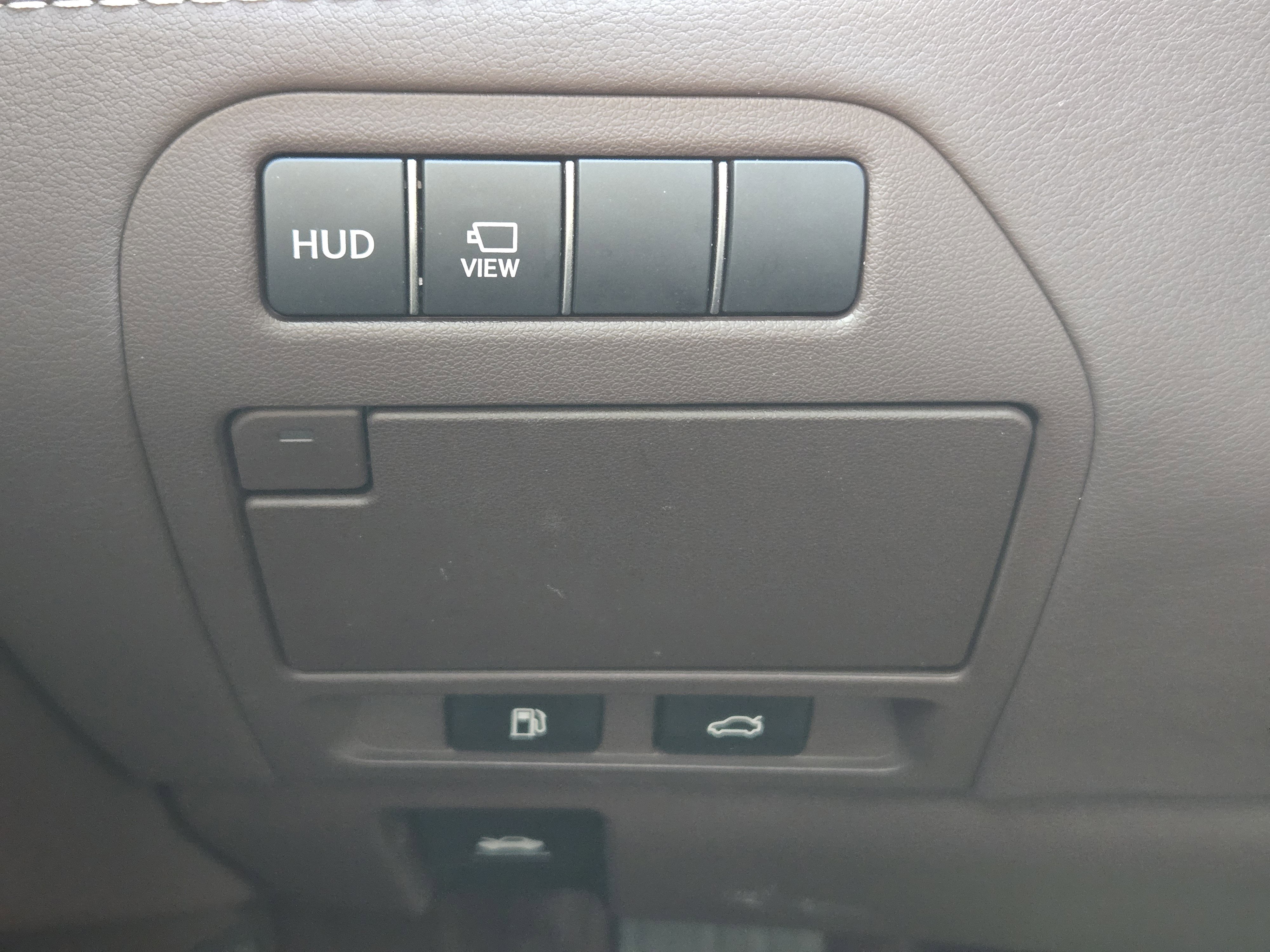 Used 2020 Lexus LS 500 w/ Interior Upgrade Package RWD image 32