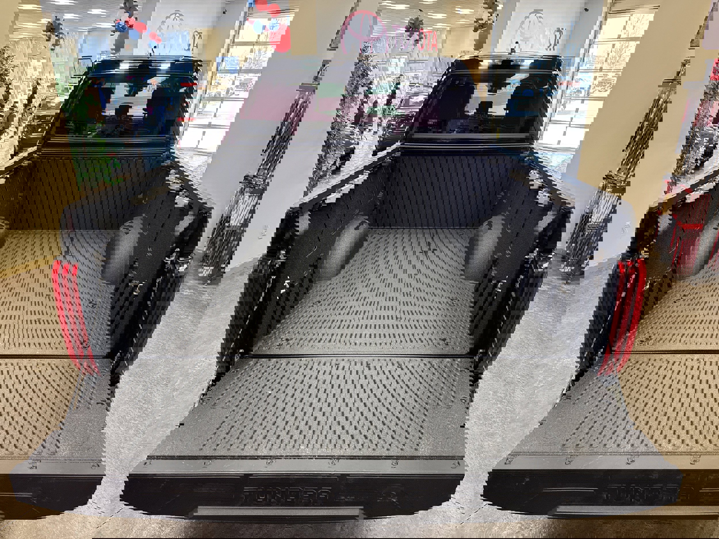 Used 2024 Toyota Tundra SR5 w/ SR5 Convenience Package image 10