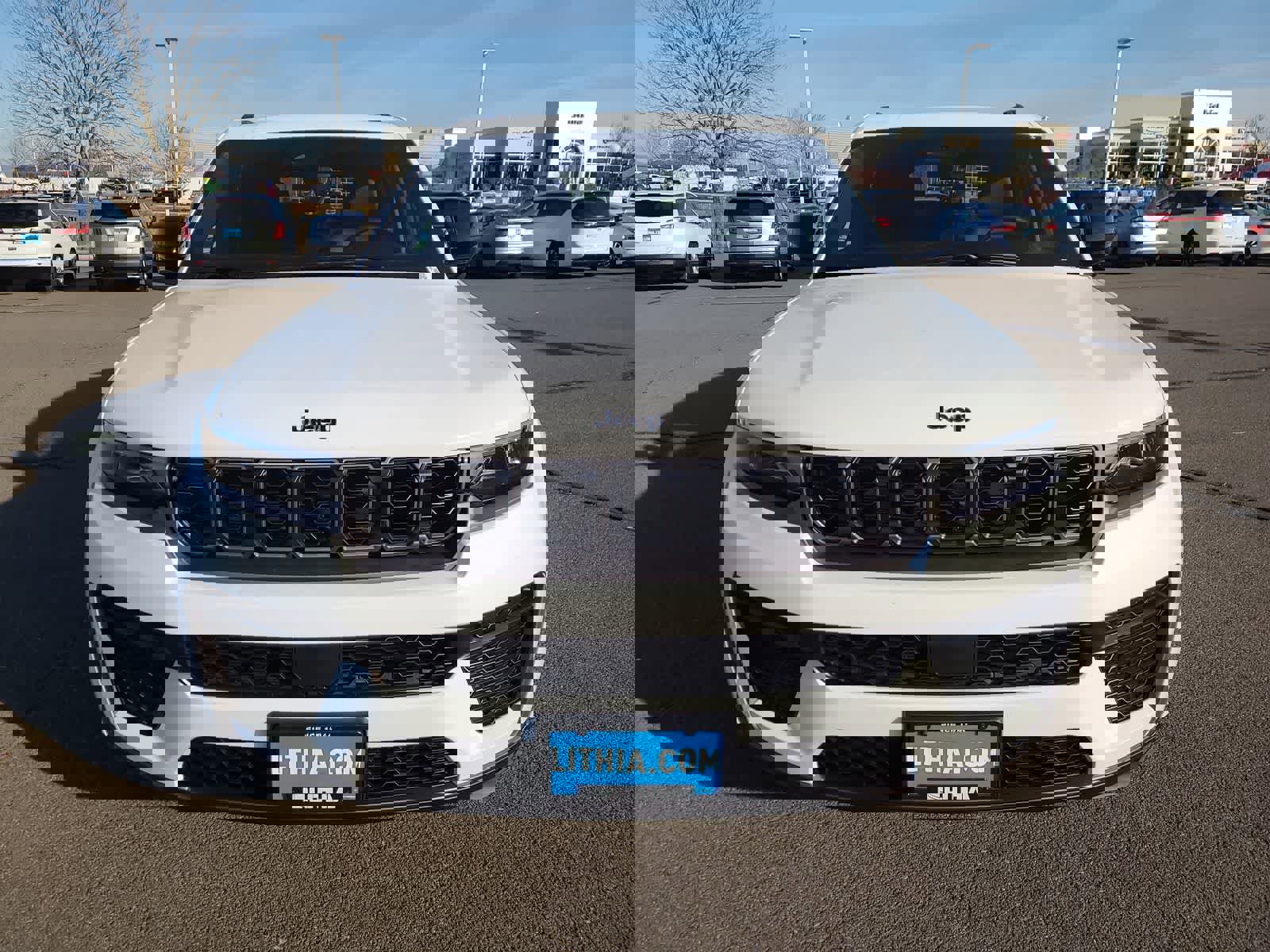 New 2026 Jeep Grand Cherokee Altitude image 14