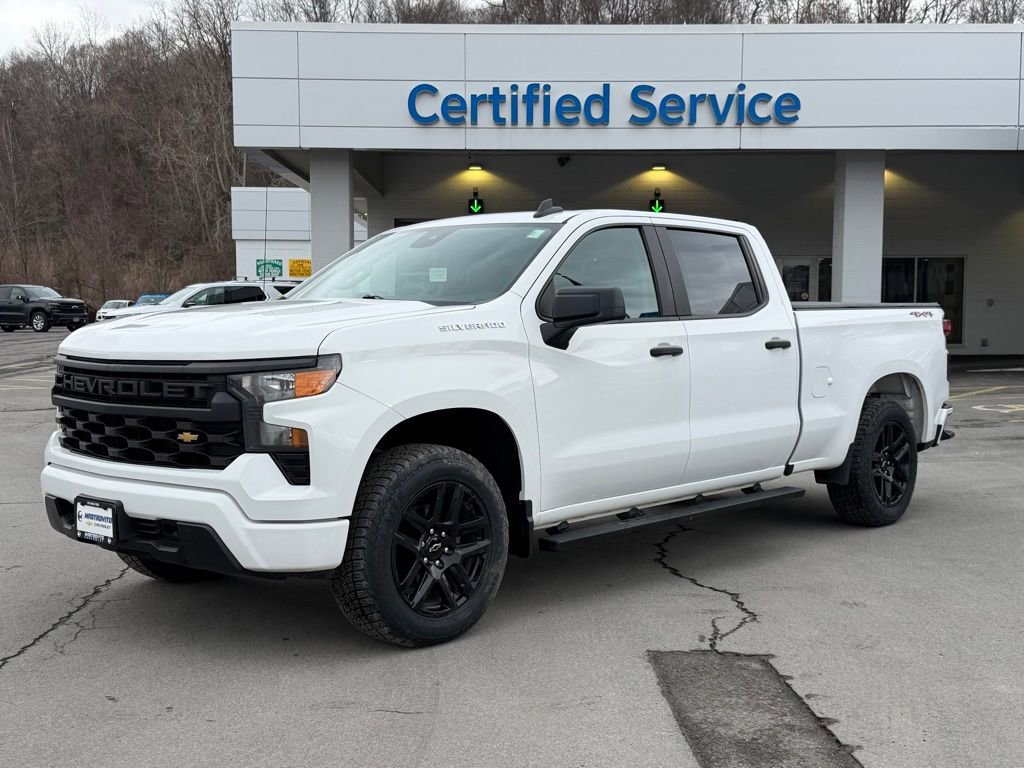 Used 2022 Chevrolet Silverado 1500 Custom AWD/4WD image 4