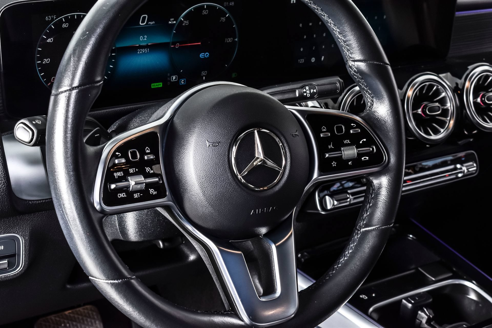Used 2023 Mercedes-Benz EQB 300 4MATIC image 18