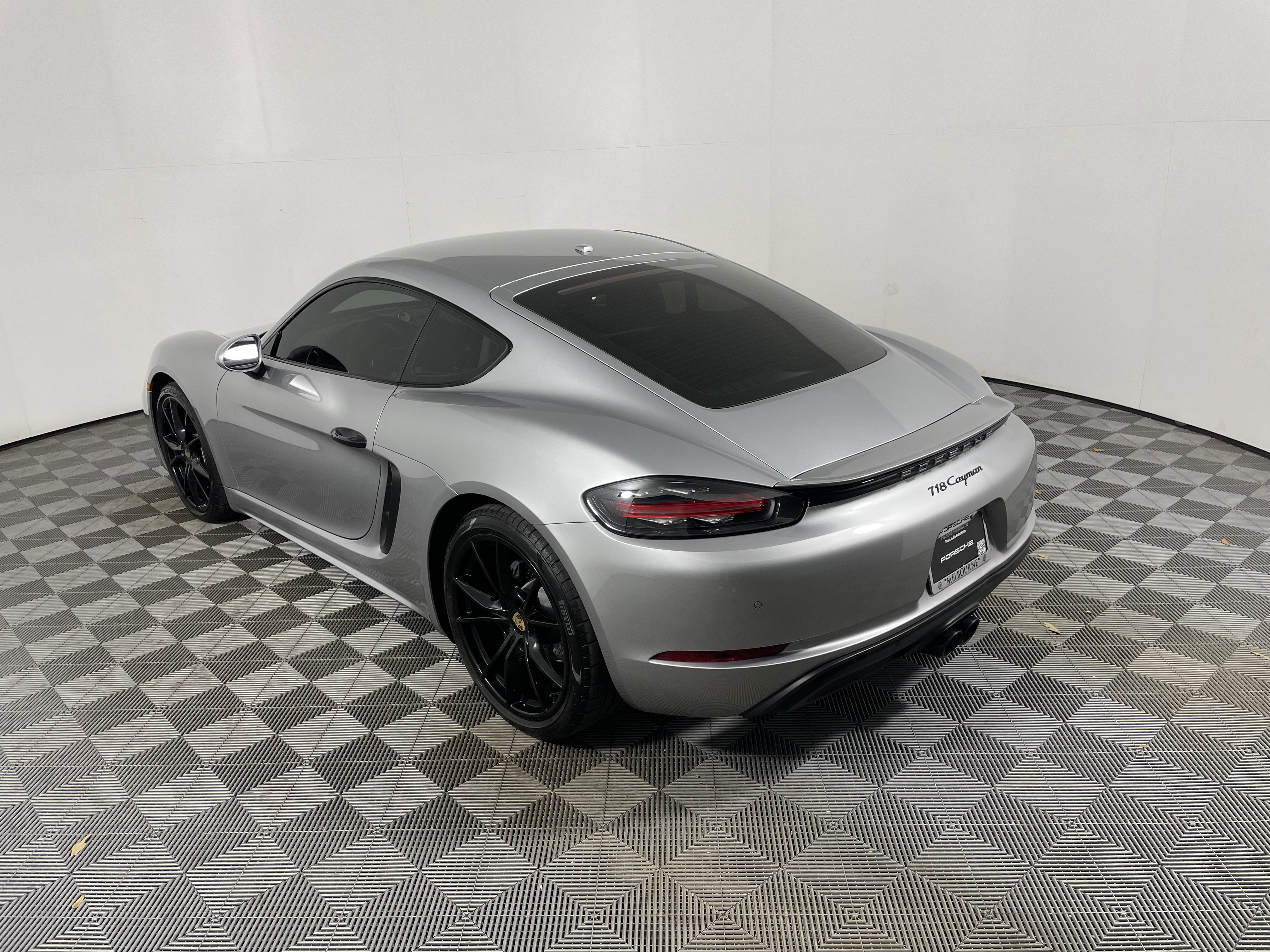 Certified 2024 Porsche 718 Cayman image 3