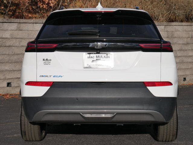 Used 2023 Chevrolet Bolt EUV Premier w/ Super Cruise Package FWD image 5