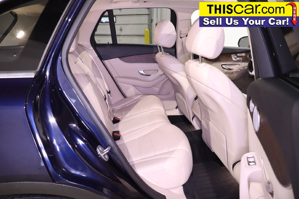 Used 2020 Mercedes-Benz GLC 300 image 33