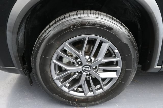 Used 2024 Nissan Rogue S AWD/4WD image 21