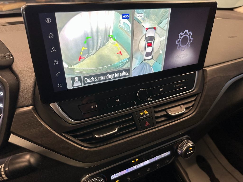 Used 2023 Nissan Altima 2.5 SL AWD/4WD image 14