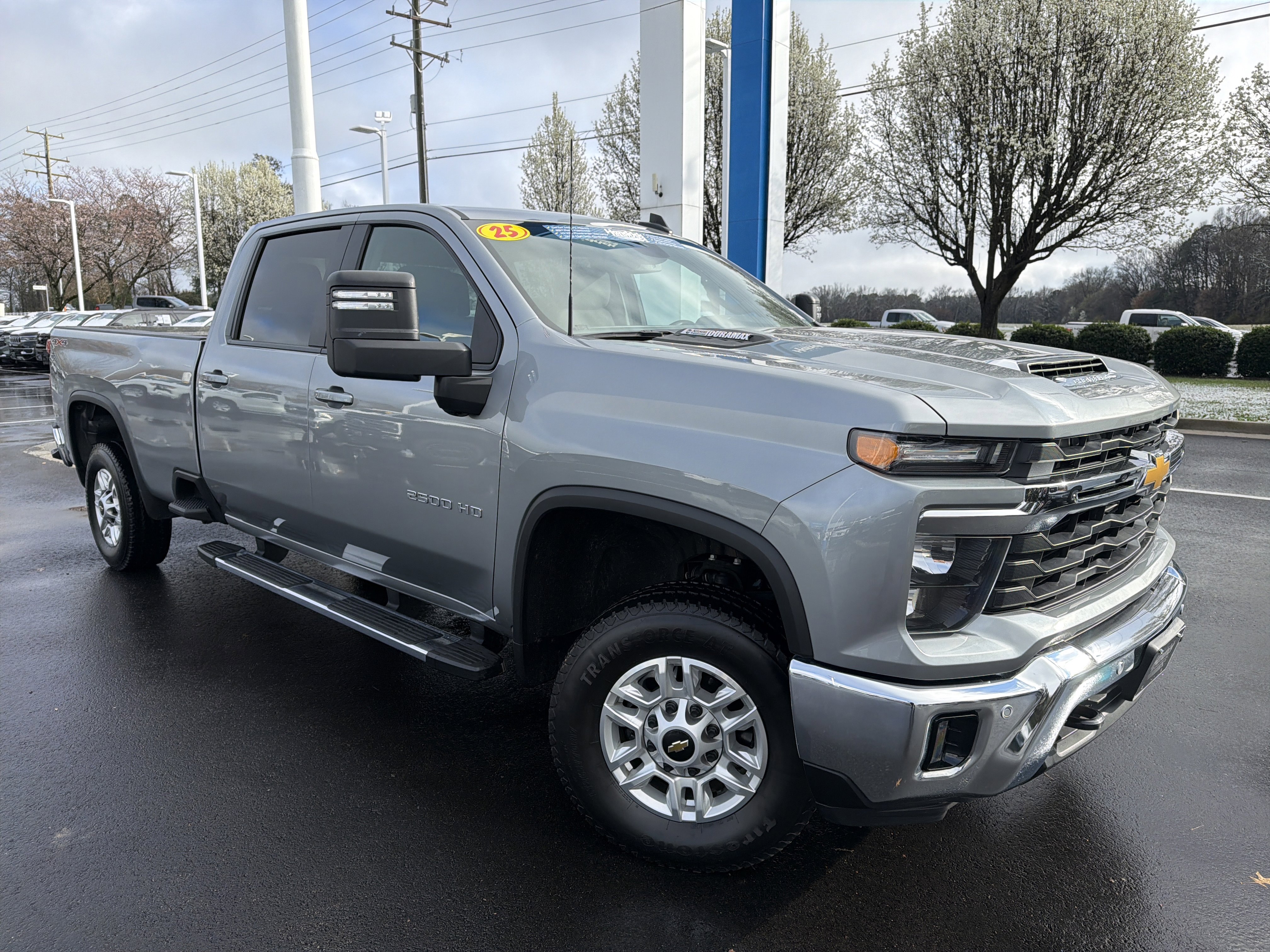 Used 2025 Chevrolet Silverado 2500 LT w/ Safety Package image 2