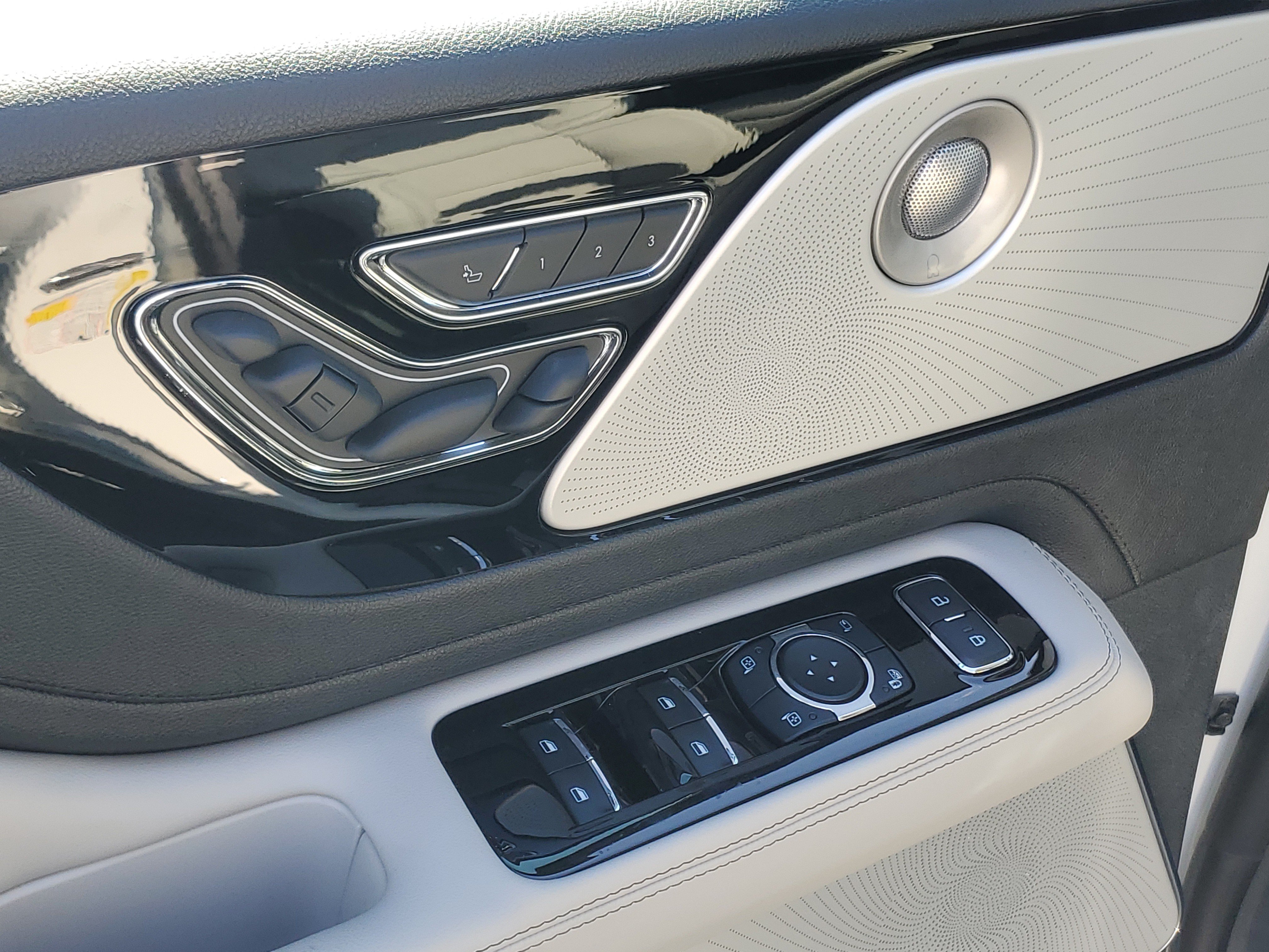 New 2027 Lincoln Aviator Reserve AWD/4WD image 9