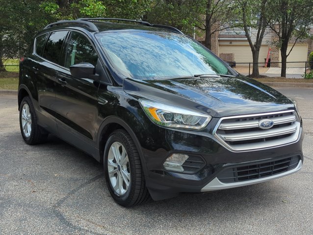 Used 2017 Ford Escape SE w/ SE Leather Comfort Package image 3