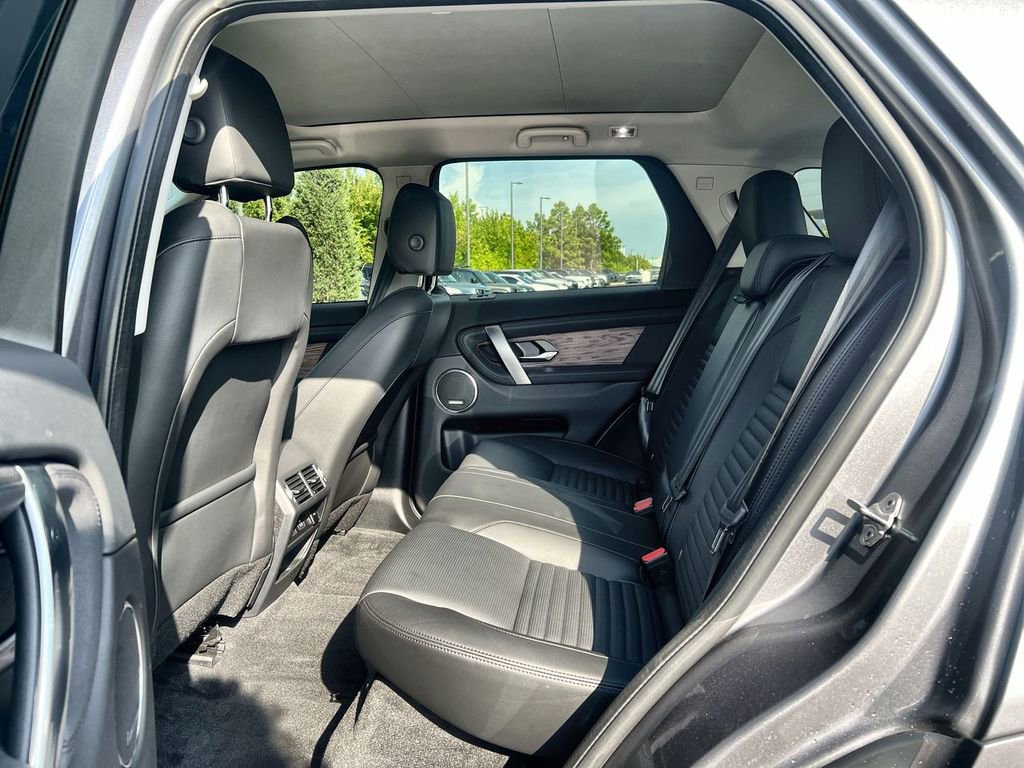 Certified 2025 Land Rover Discovery Sport S image 15