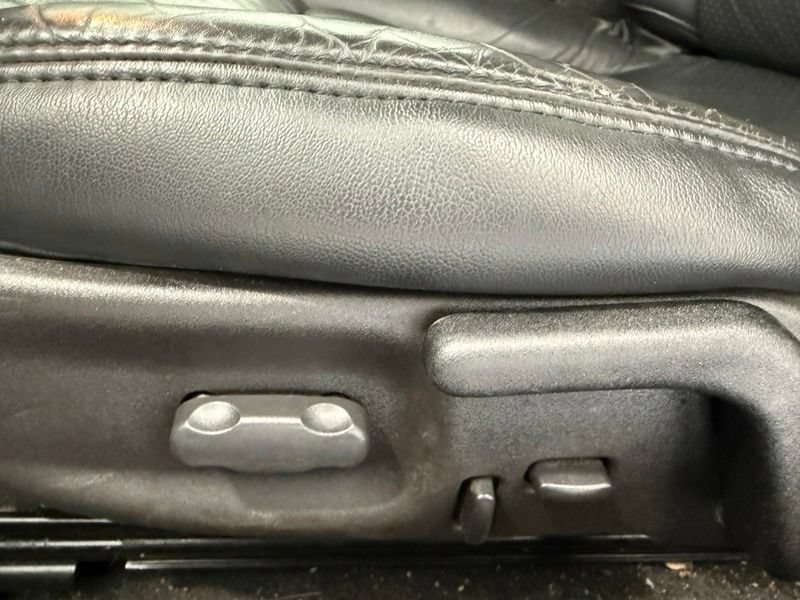 Used 2007 Chevrolet Corvette Convertible w/ Preferred Equipment Group RWD image 15