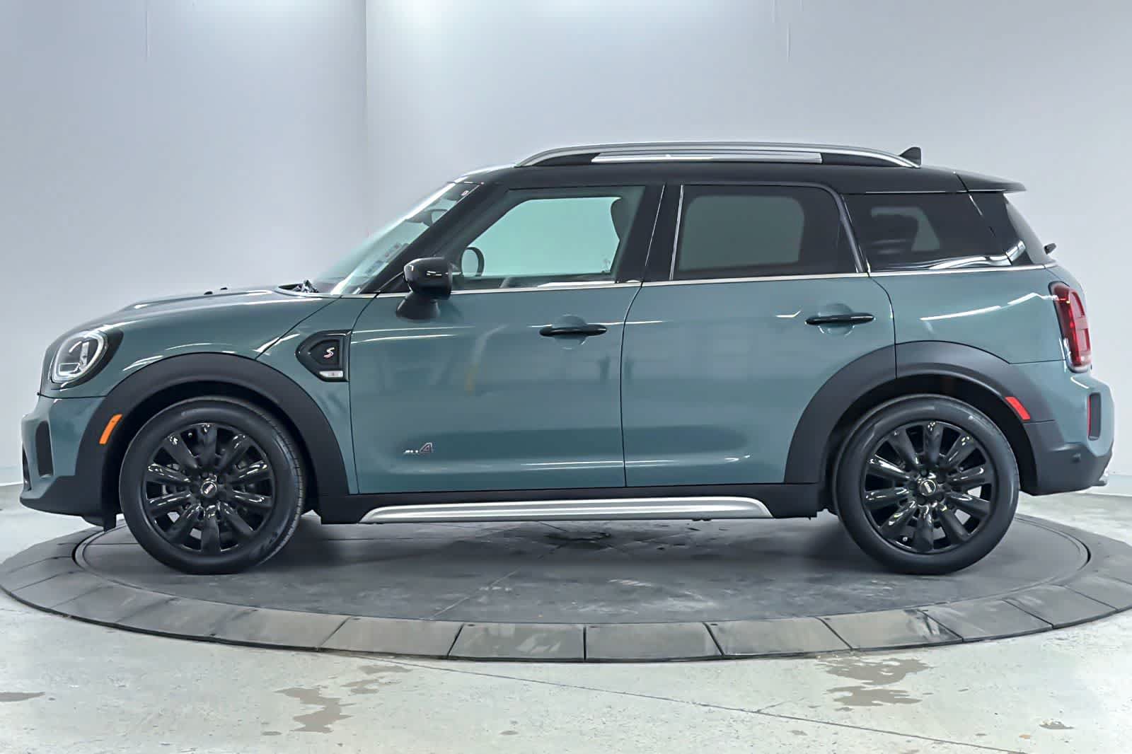 Used 2021 MINI Cooper Countryman S w/ Premium Package AWD/4WD image 5