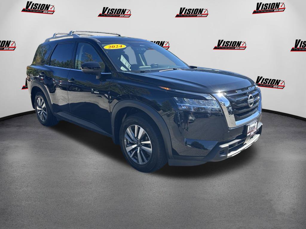Certified 2024 Nissan Pathfinder SL AWD/4WD image 3
