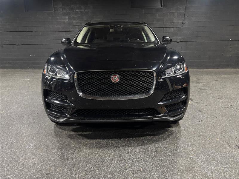 Used 2017 Jaguar F-PACE Prestige image 8