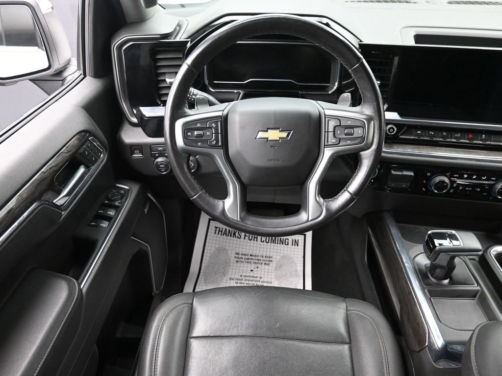Used 2023 Chevrolet Silverado 1500 LTZ AWD/4WD image 11
