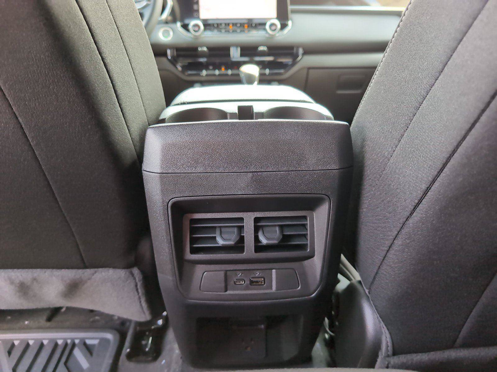New 2026 GMC Canyon Elevation w/ Convenience Package RWD image 35