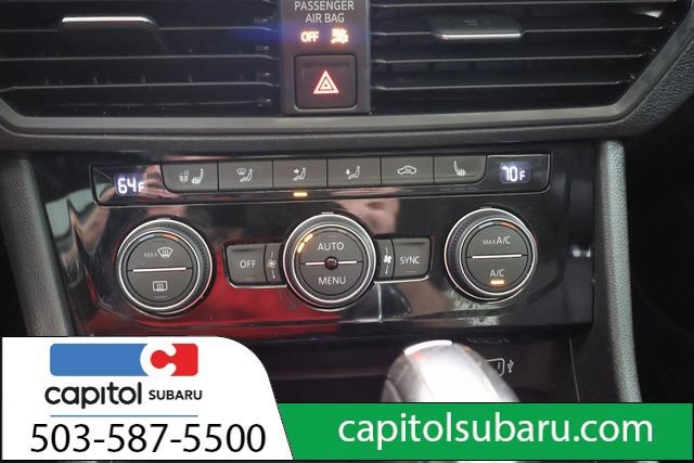 Used 2019 Volkswagen Jetta SEL w/ Cold Weather Package FWD image 20
