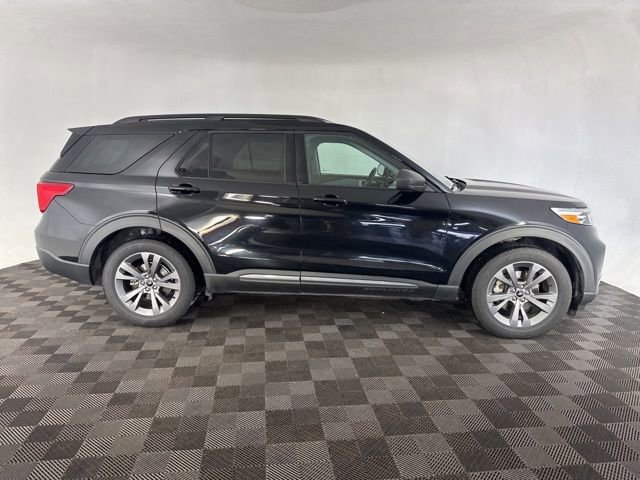 Used 2021 Ford Explorer XLT w/ Equipment Group 202A image 5