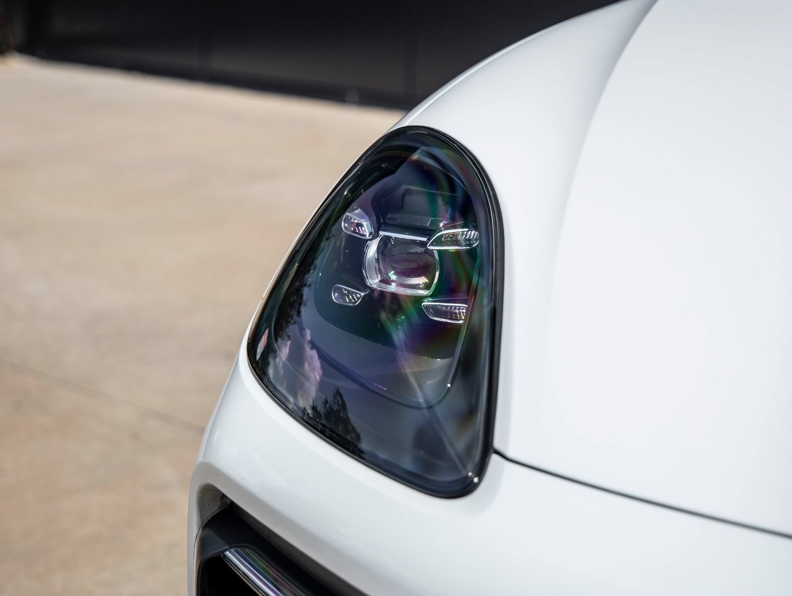 Certified 2023 Porsche Cayenne AWD/4WD image 18