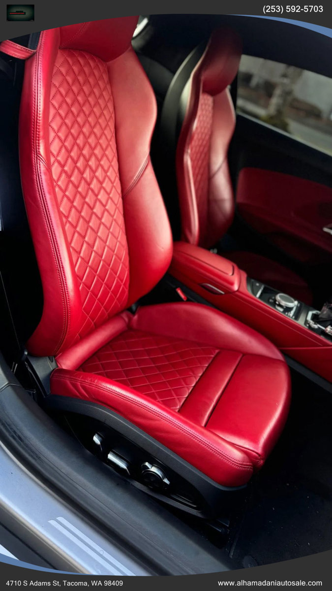 Used 2017 Audi R8 V10 w/ Carbon Exterior Package image 23