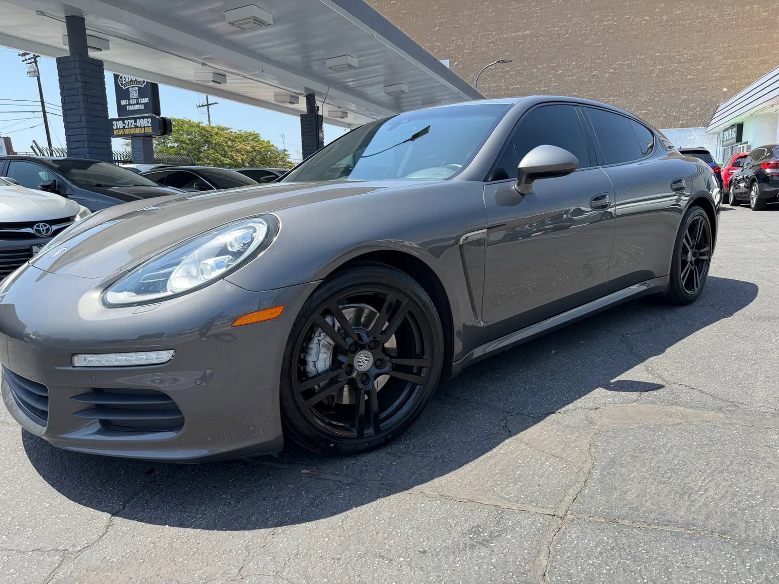 Used 2014 Porsche Panamera 4 AWD/4WD image 5