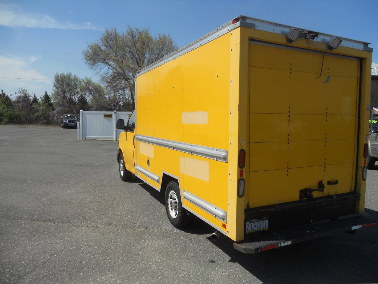 Used 2011 GMC Savana 3500 image 13