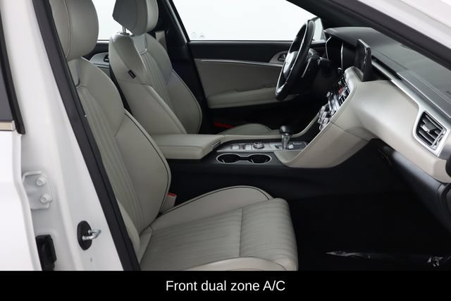 Used 2023 Genesis G70 2.0T w/ Sport Prestige Package RWD image 10