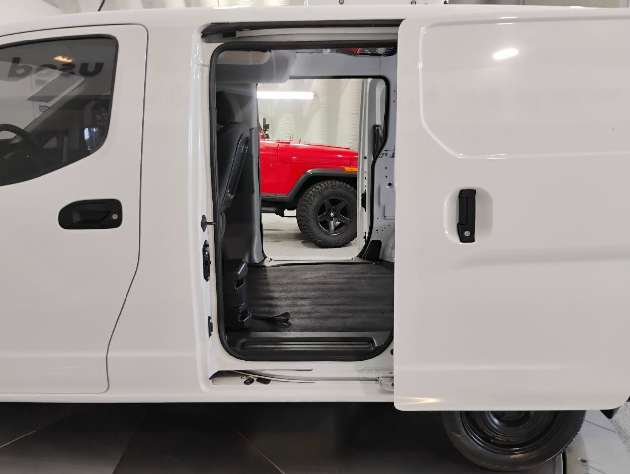 Used 2019 Nissan NV200 S FWD image 49