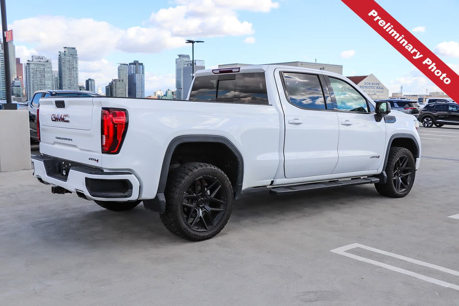 Used 2020 GMC Sierra 1500 AT4 w/ AT4 Premium Package AWD/4WD image 6