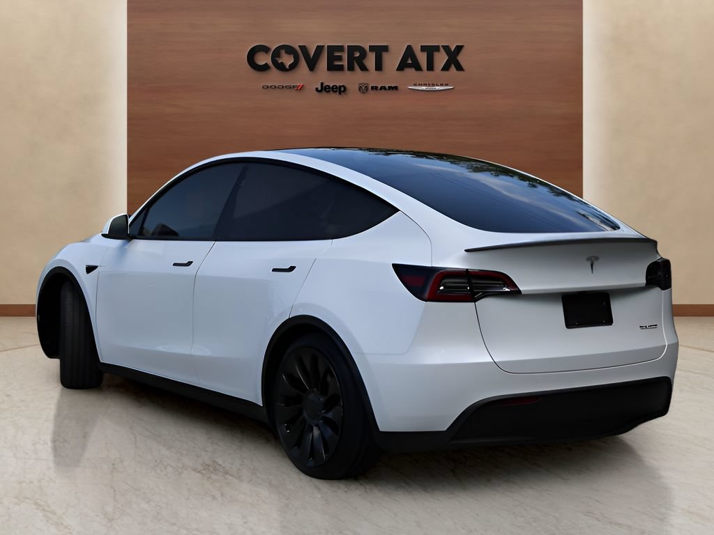 Used 2025 Tesla Model Y Performance AWD/4WD image 3