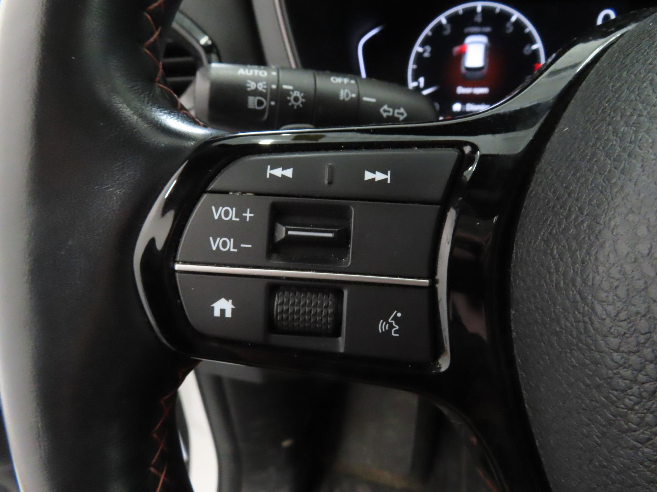 Used 2023 Honda Pilot TrailSport image 15