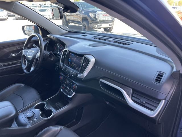 Used 2022 GMC Terrain SLT w/ Infotainment Package II AWD/4WD image 18