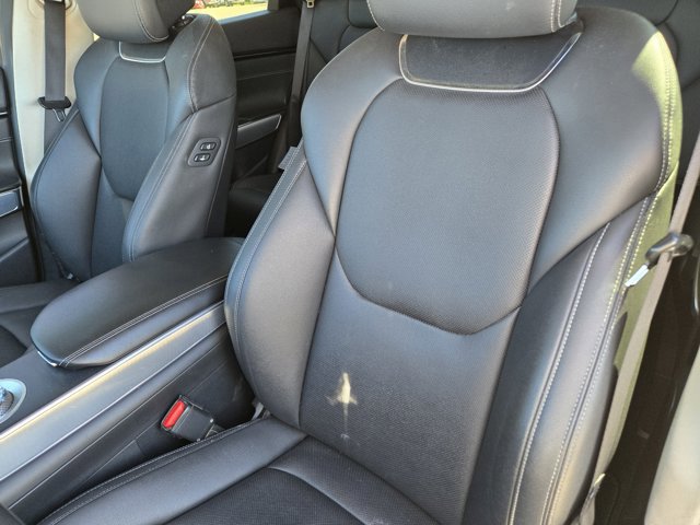 Used 2022 Genesis GV70 2.5T w/ Select Package image 15