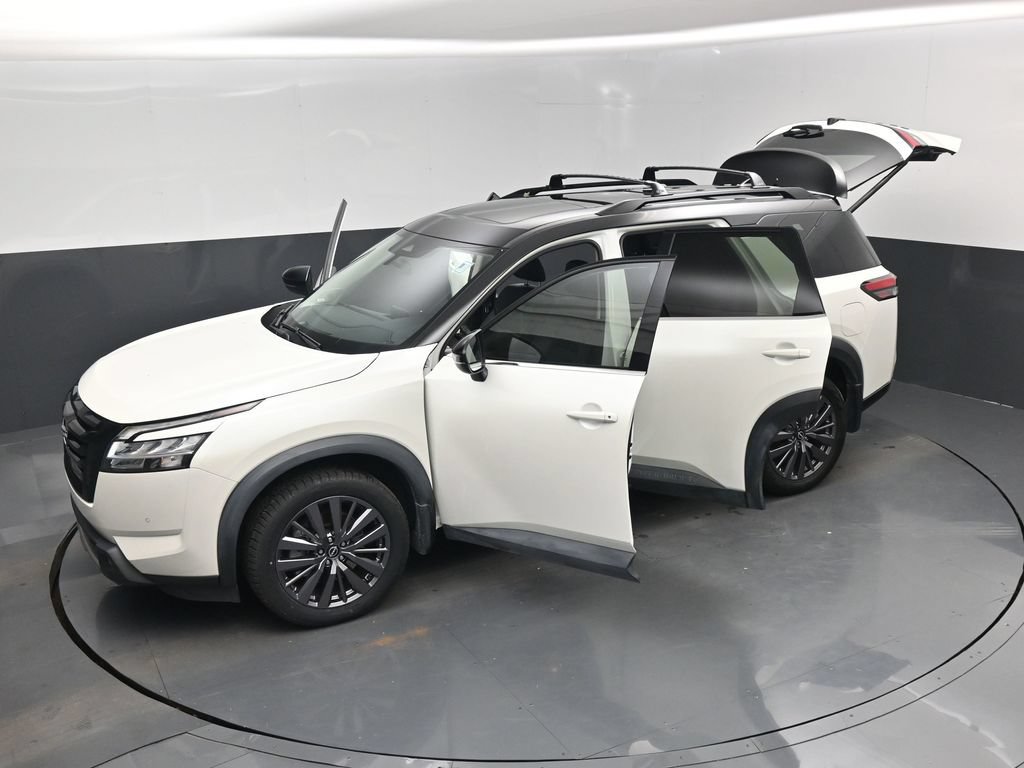 Used 2023 Nissan Pathfinder SL w/ SL Premium Package FWD image 20