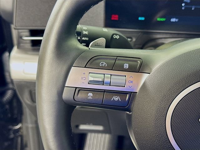 Certified 2025 Hyundai Kona Limited FWD image 17