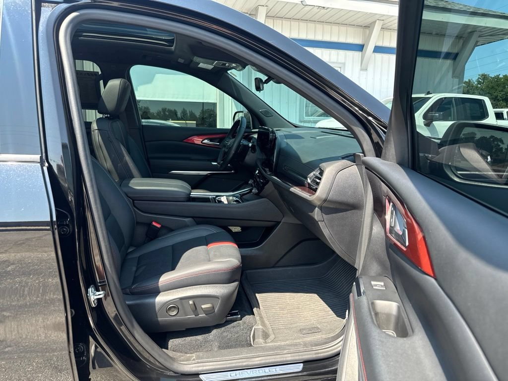 Used 2024 Chevrolet Traverse RS w/ LPO, Floor Liner Package AWD/4WD image 26