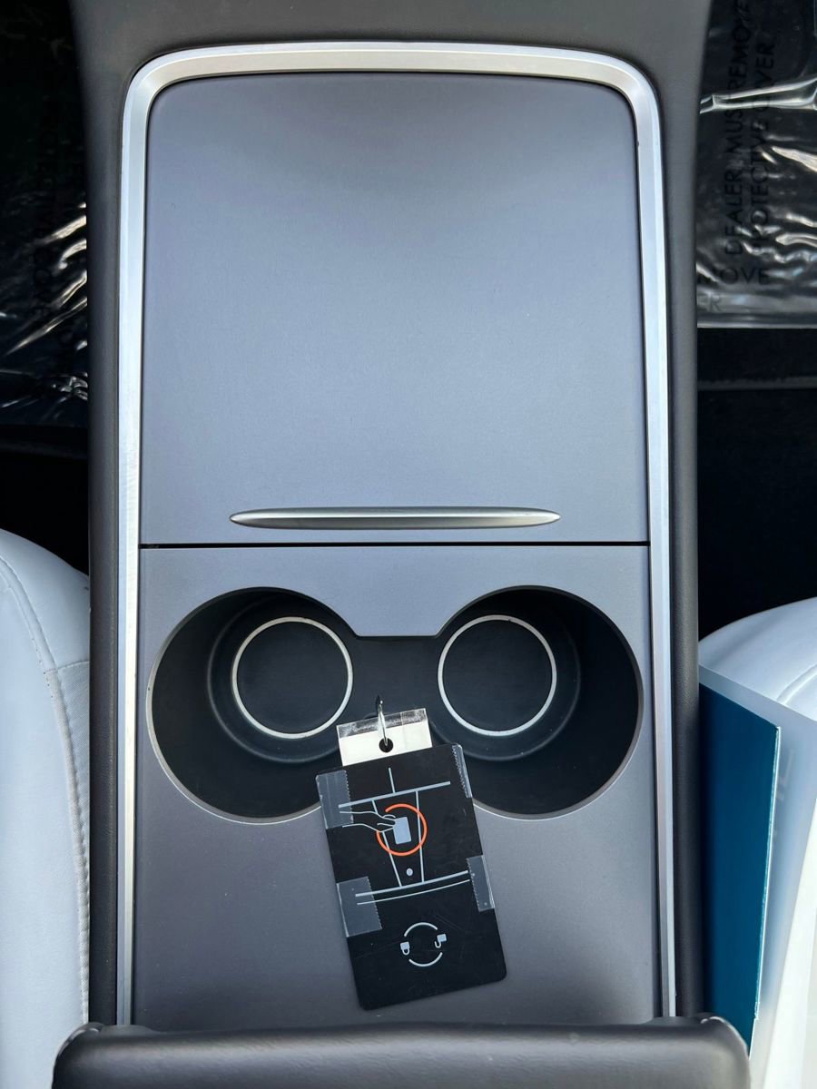 Used 2021 Tesla Model 3 Standard Range Plus image 36